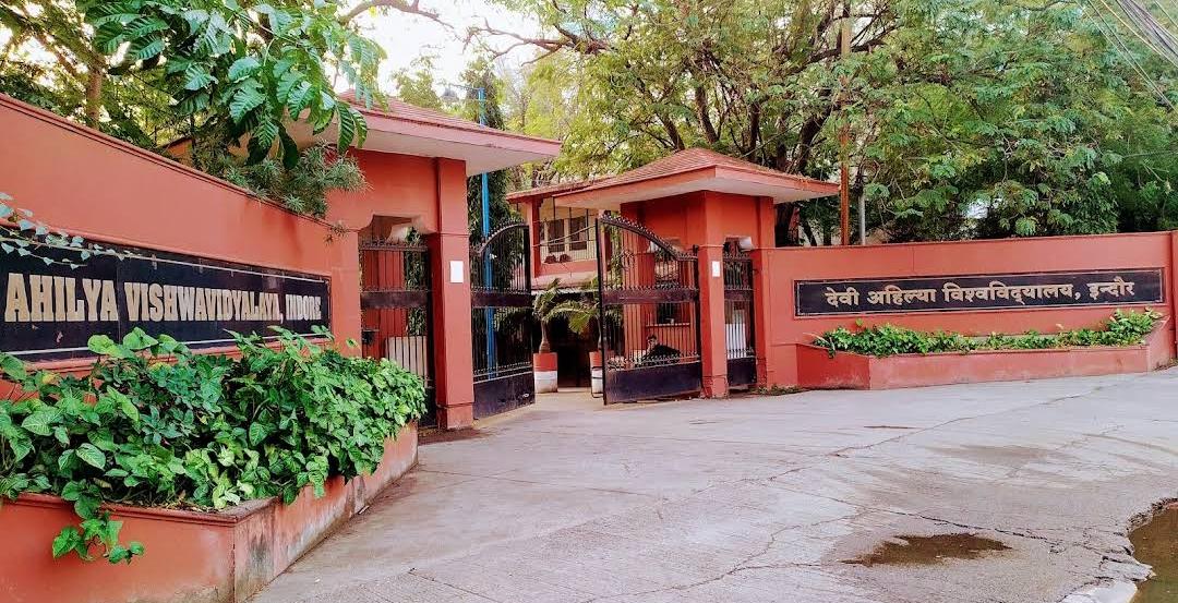 2026 WES Credential Assessment Guide for DAVV Graduates.